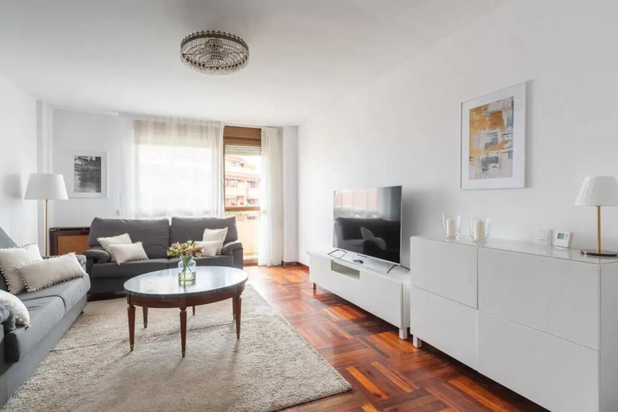 Apartamento En Alto Miranda Con Parking Apartment Santander Ngoại thất bức ảnh
